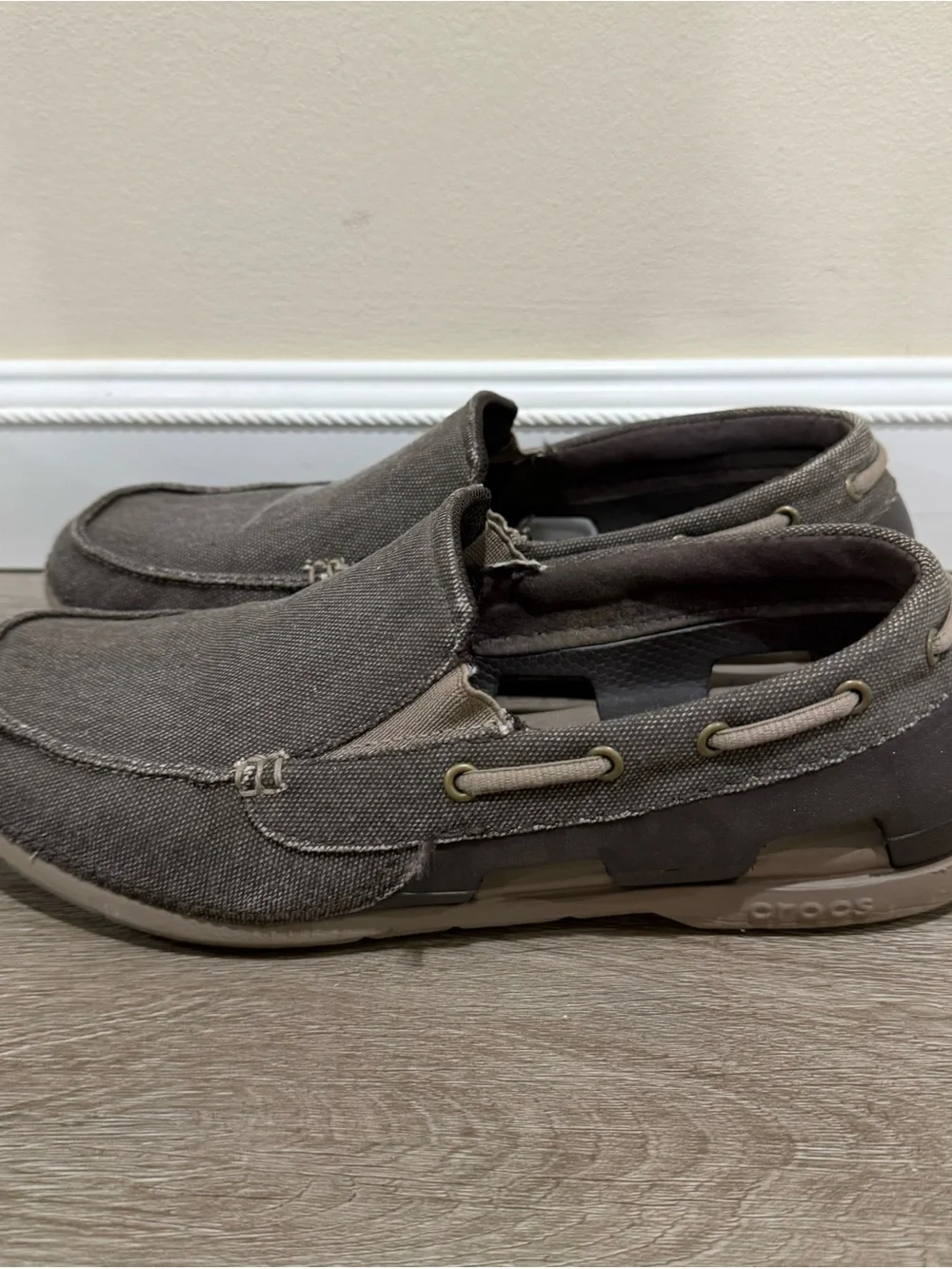 Crocs Men’s Brown Loafers